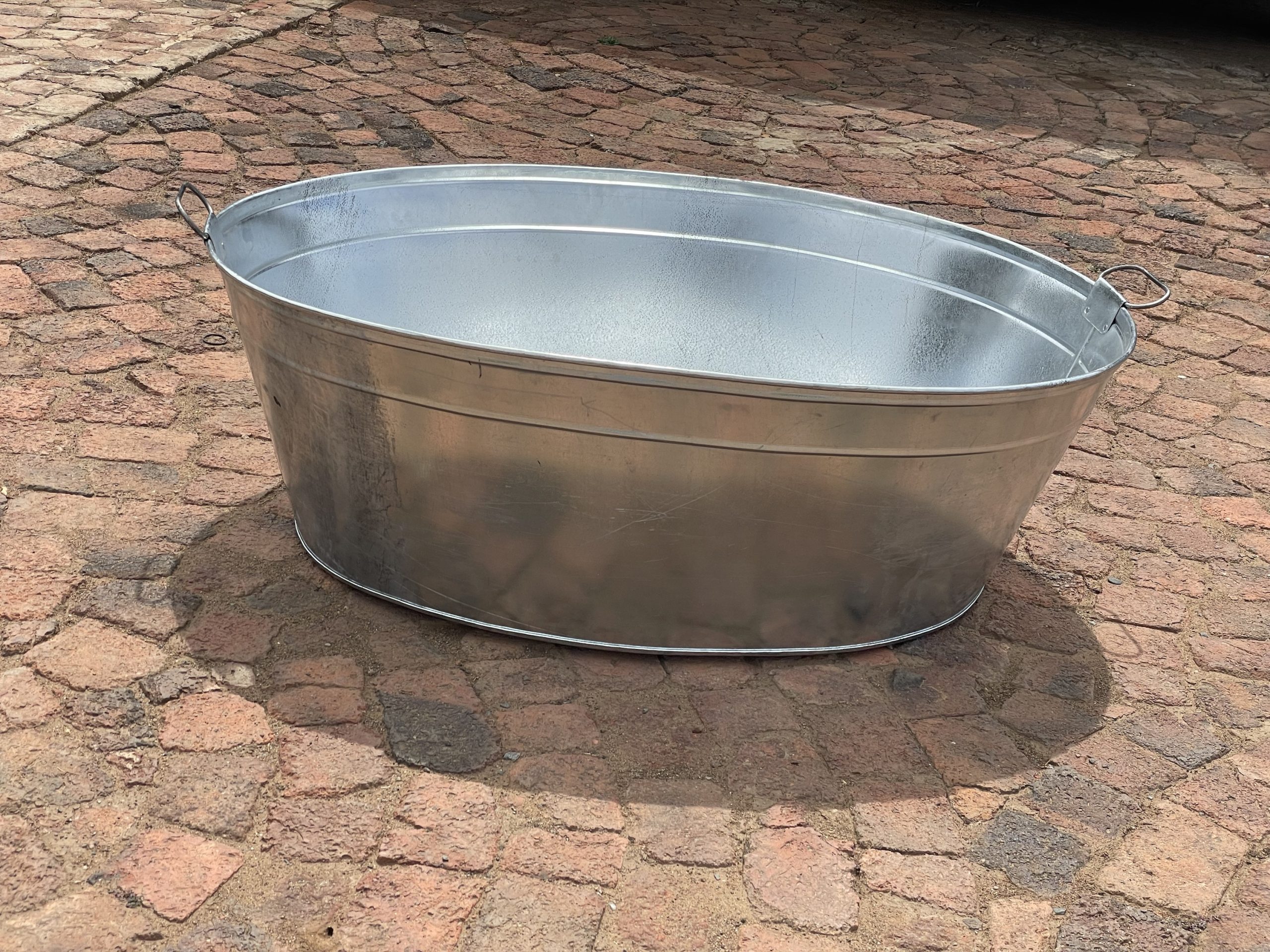 Small Bath Tub or Ice Bucket Shamba Exclusive Trading